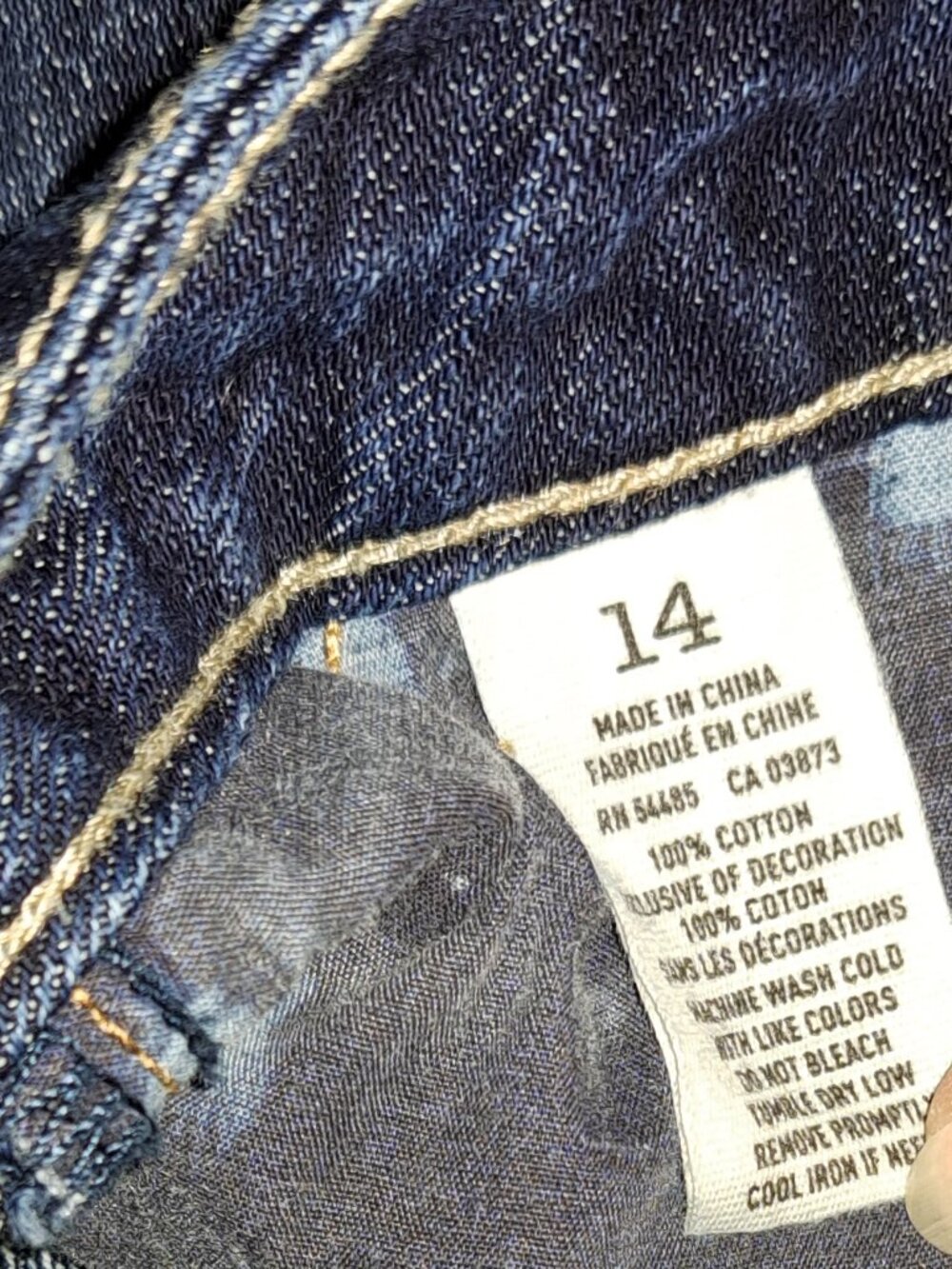 American Eagle dark wash denim mini skirt w/distressed embroidered pockets - Picture 6 of 9